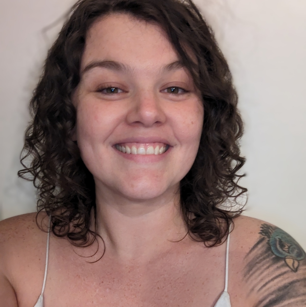 Meet your Posher, Hannah